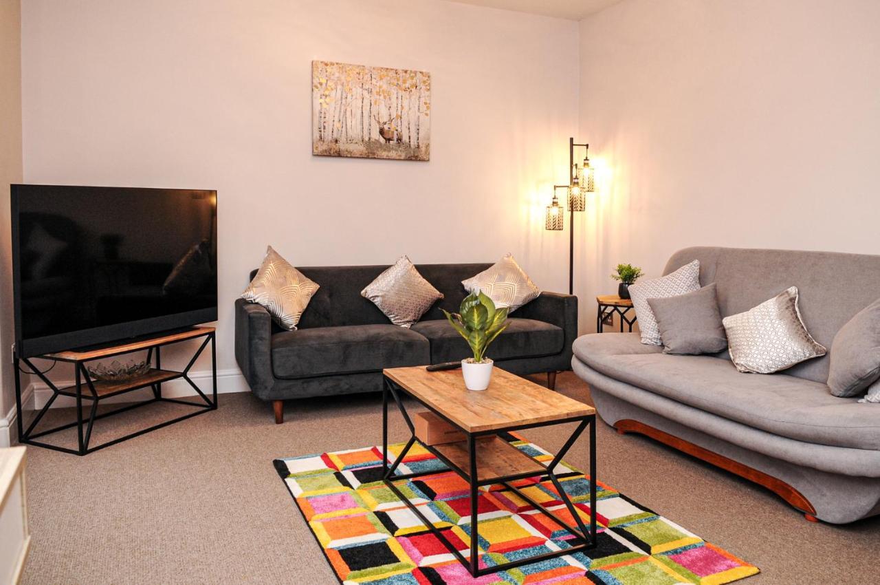 Luxury 5 Star - Parking, Garden, Nr Greater Metro Stations Appartement Londres